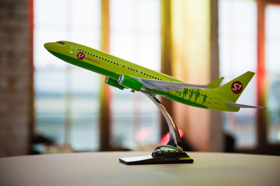 Эссеван. Самолёт s7 Airlines. S7 Airlines планер. S7 5018. С7 Эйрлайнс модель.